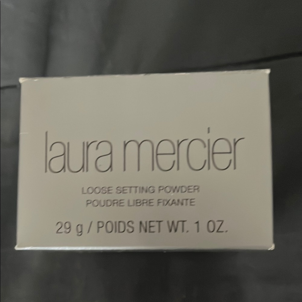Laura Mercier Cream Setting Powder for a Flawless Finish